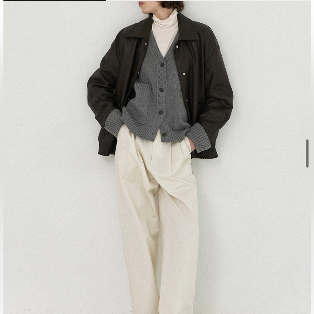 Elegant Gray Women's Cardigan
